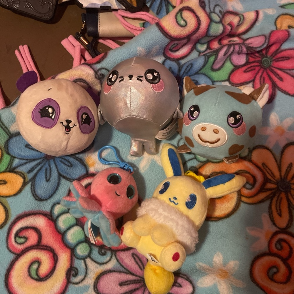 Stuffed animal bundle!